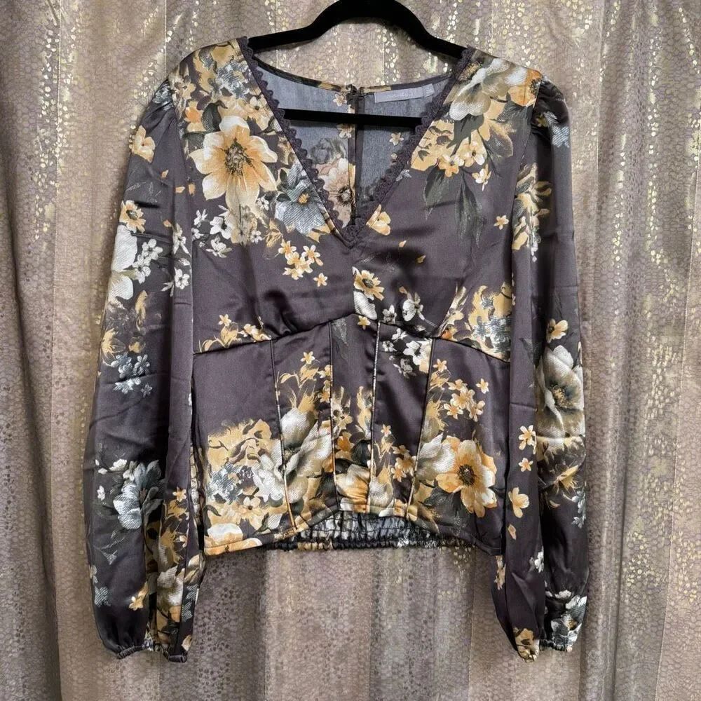 Red by BKE Gray Yellow Floral Satin V Neck Balloon Sleeve Blouse Large